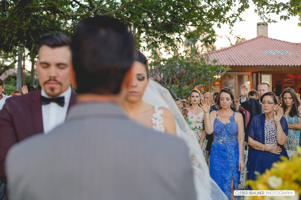 Linca casamento ao ar livre realizado em Porto Alegre, fotos feitas pelo fotógrafo de Caxias do Sul Cleber Brauner, Bento Gonçalves
