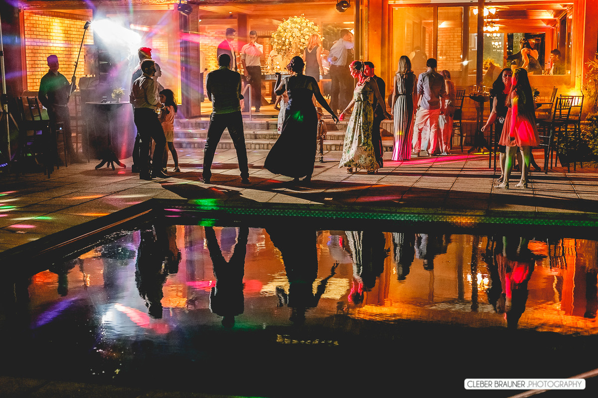 Linca casamento ao ar livre realizado em Porto Alegre, fotos feitas pelo fotógrafo de Caxias do Sul Cleber Brauner, Bento Gonçalves