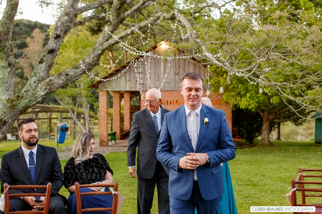 Lindo casamento realizado na Serra Gaúcho, casamento onde noivo e noiva lindos, Fotos raelizadas pelo fotógrafo de caxias do sul, Cleber Brauner
