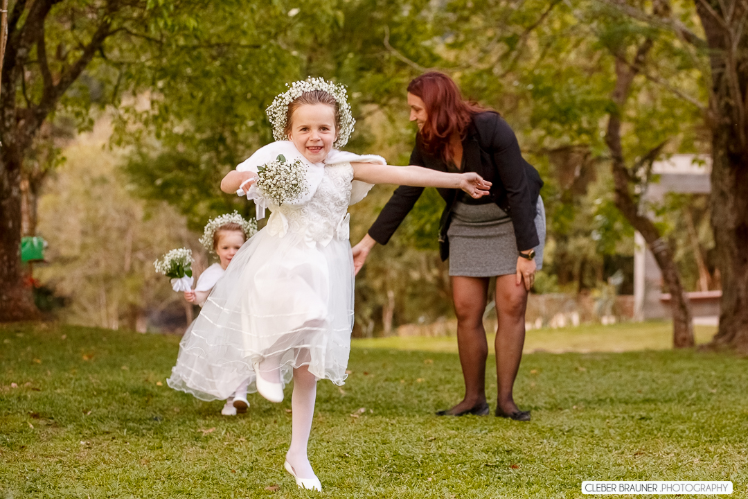 Lindo casamento realizado na Serra Gaúcho, casamento onde noivo e noiva lindos, Fotos raelizadas pelo fotógrafo de caxias do sul, Cleber Brauner
