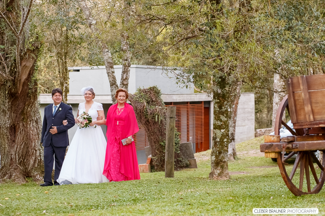 Lindo casamento realizado na Serra Gaúcho, casamento onde noivo e noiva lindos, Fotos raelizadas pelo fotógrafo de caxias do sul, Cleber Brauner