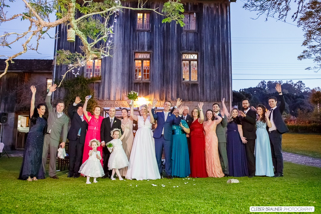 Lindo casamento realizado na Serra Gaúcho, casamento onde noivo e noiva lindos, Fotos raelizadas pelo fotógrafo de caxias do sul, Cleber Brauner