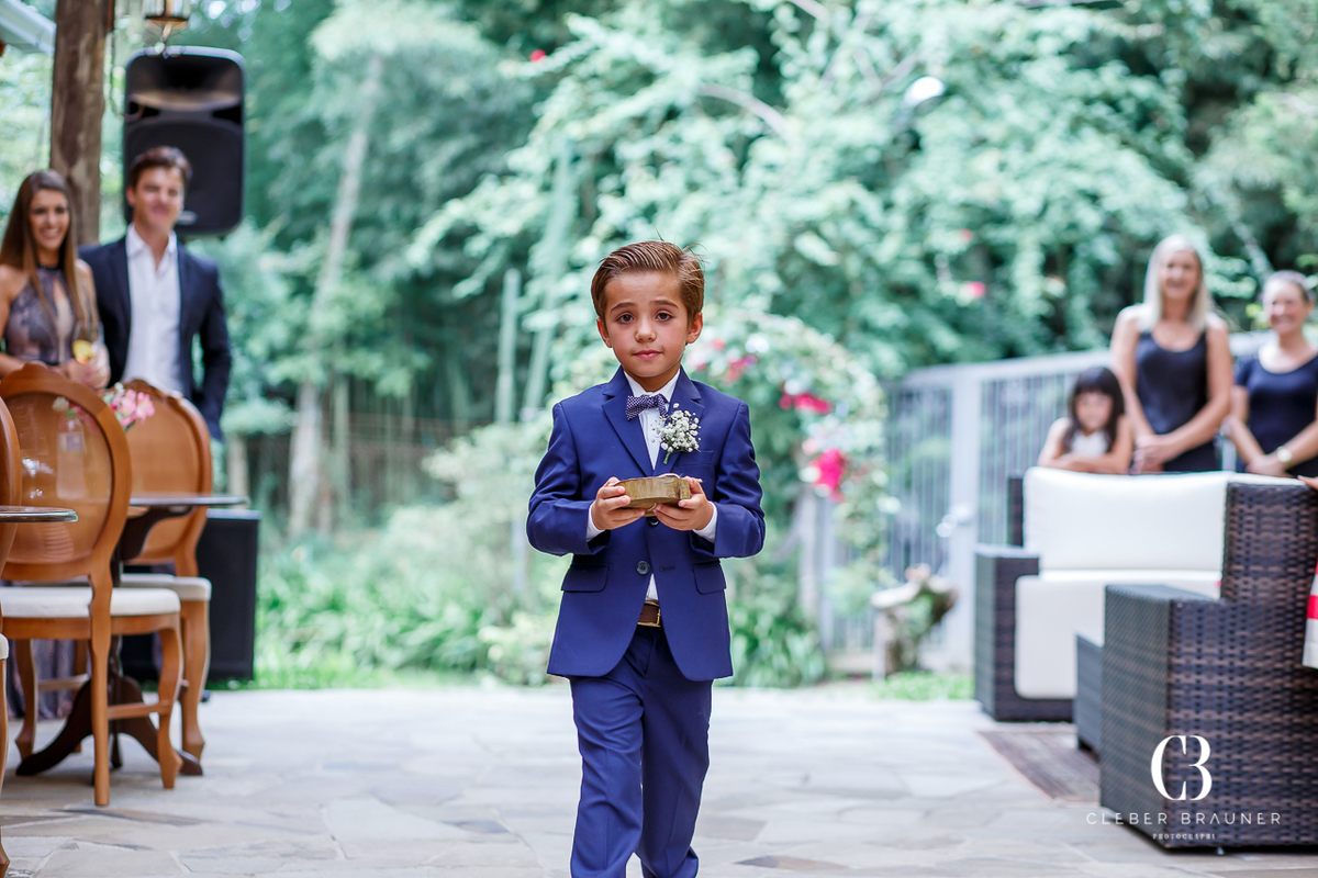 Lindo casamento realizado na Villa Tuiuty em Bento Gonçalves Rs, fotografado por Cleber Brauner, fotógrafo de casamento de Garibaldi e Porto alegre. Fotos do ensaio e trash the dress no site