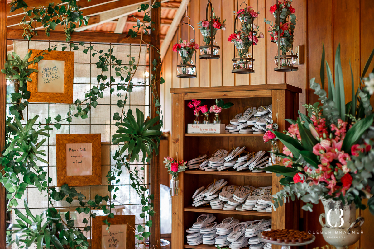 Lindo casamento realizado na Villa Tuiuty em Bento Gonçalves Rs, fotografado por Cleber Brauner, fotógrafo de casamento de Garibaldi e Porto alegre. Fotos do ensaio e trash the dress no site