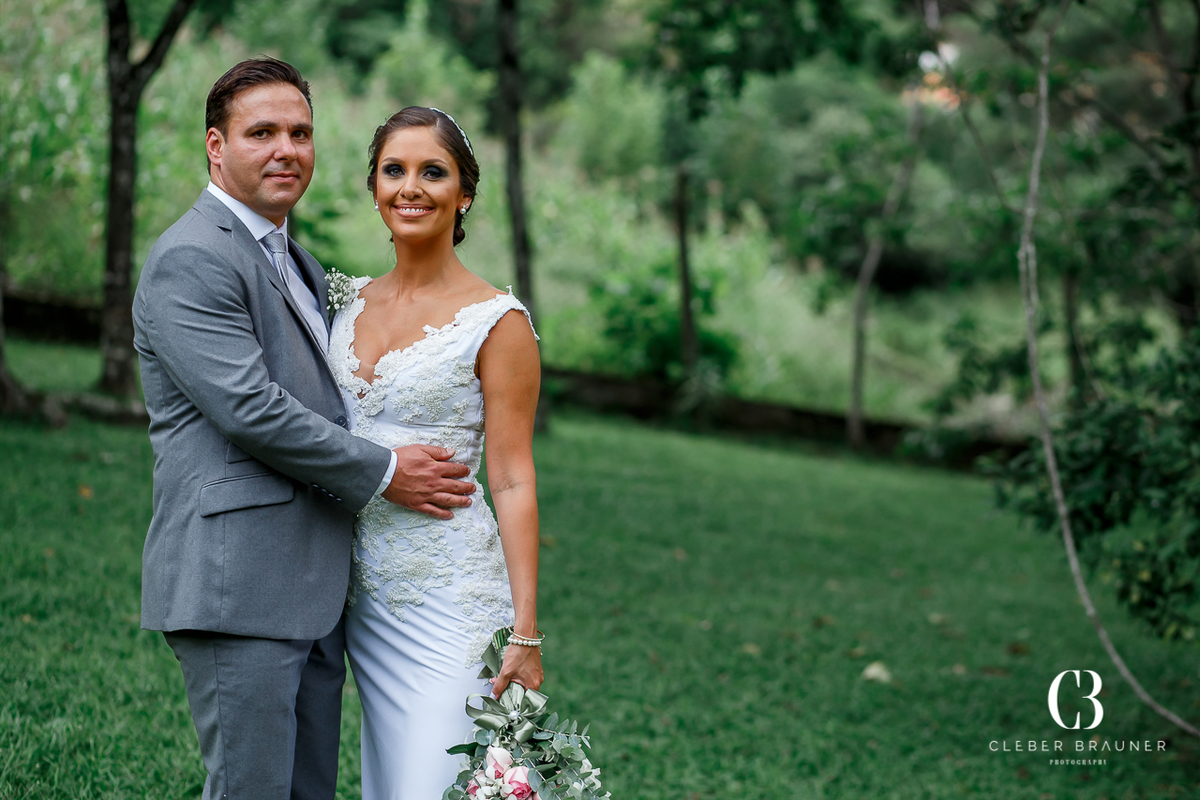 Lindo casamento realizado na Villa Tuiuty em Bento Gonçalves Rs, fotografado por Cleber Brauner, fotógrafo de casamento de Garibaldi e Porto alegre. Fotos do ensaio e trash the dress no site
