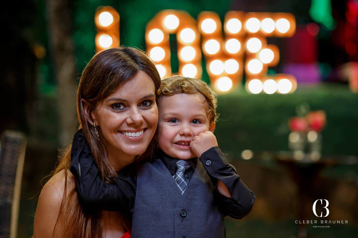 Lindo casamento realizado na Villa Tuiuty em Bento Gonçalves Rs, fotografado por Cleber Brauner, fotógrafo de casamento de Garibaldi e Porto alegre. Fotos do ensaio e trash the dress no site