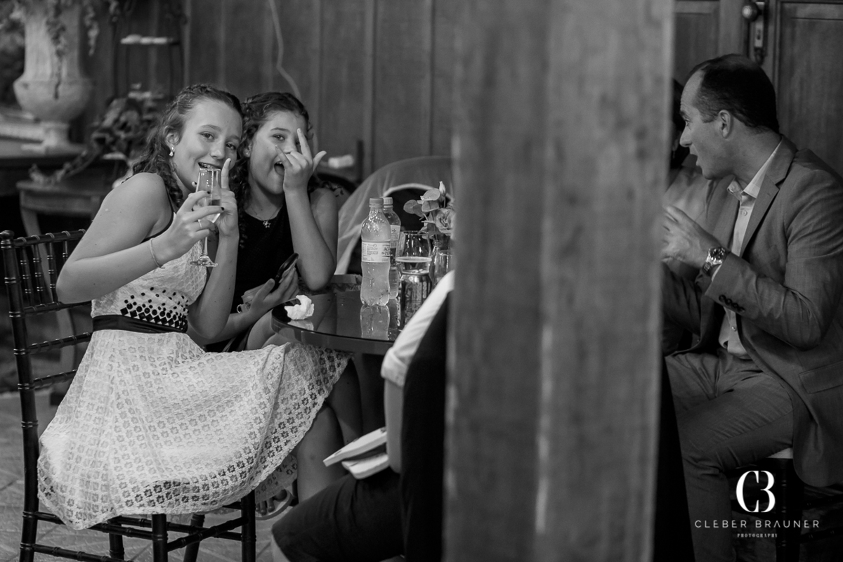 Lindo casamento realizado na Villa Tuiuty em Bento Gonçalves Rs, fotografado por Cleber Brauner, fotógrafo de casamento de Garibaldi e Porto alegre. Fotos do ensaio e trash the dress no site
