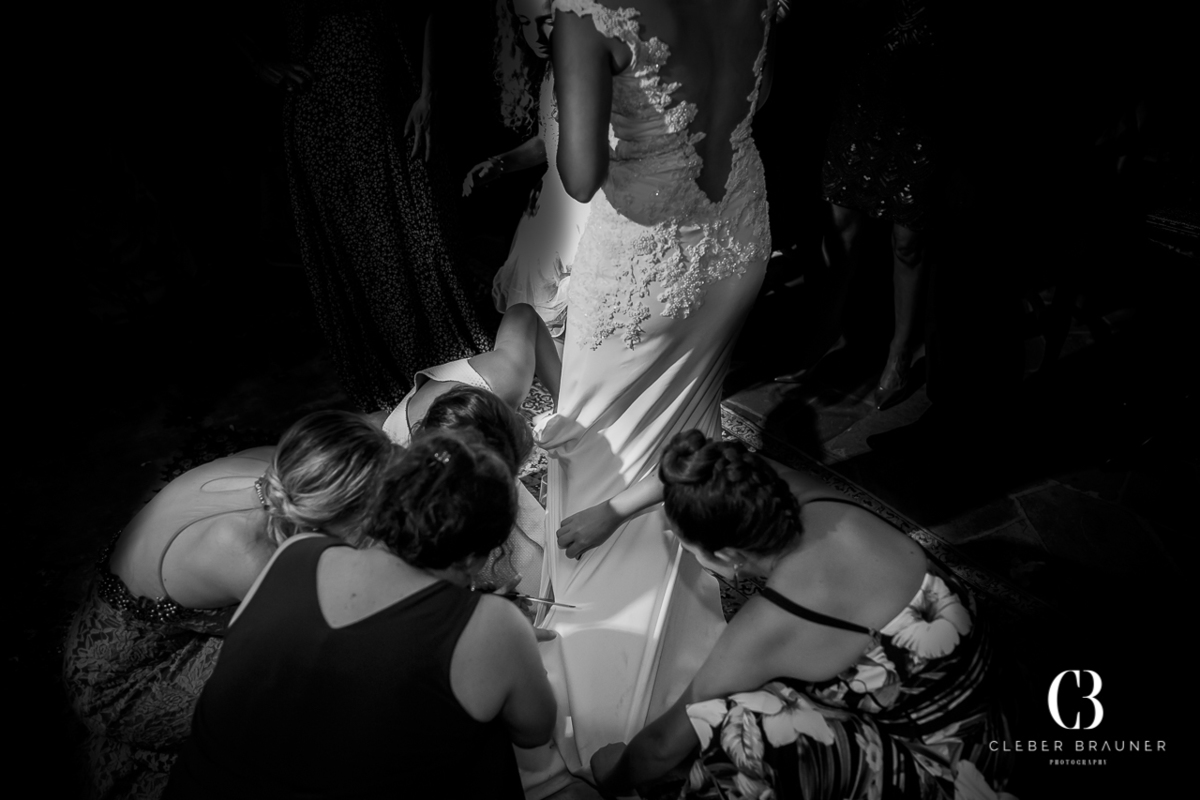 Lindo casamento realizado na Villa Tuiuty em Bento Gonçalves Rs, fotografado por Cleber Brauner, fotógrafo de casamento de Garibaldi e Porto alegre. Fotos do ensaio e trash the dress no site