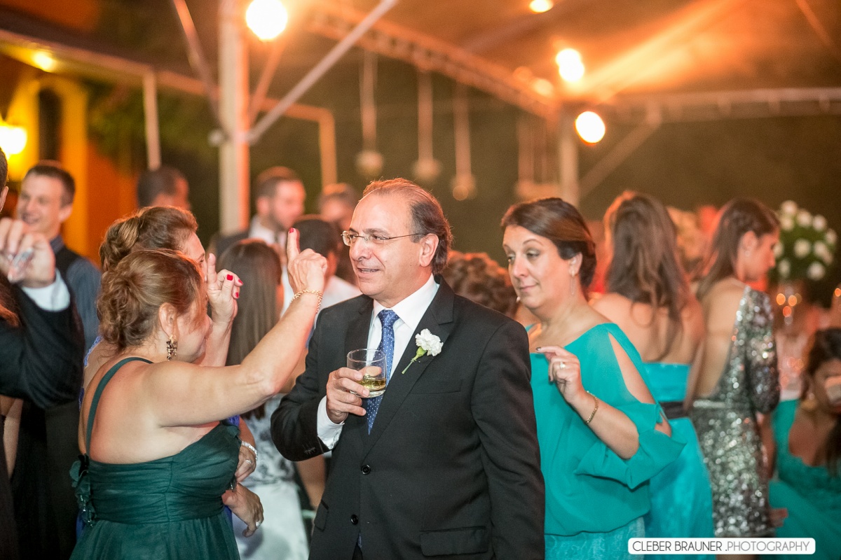 fotografo, fotografo de casamento, fotografo em porto alegre, fotos de casamento, ensaio noivos, cleber brauner, fotografo em gramado, fotografo bento gonçalves, fotografo seraa, trash the dress, book fotografico, casamento ao ar livre, make-up, noiva, ve