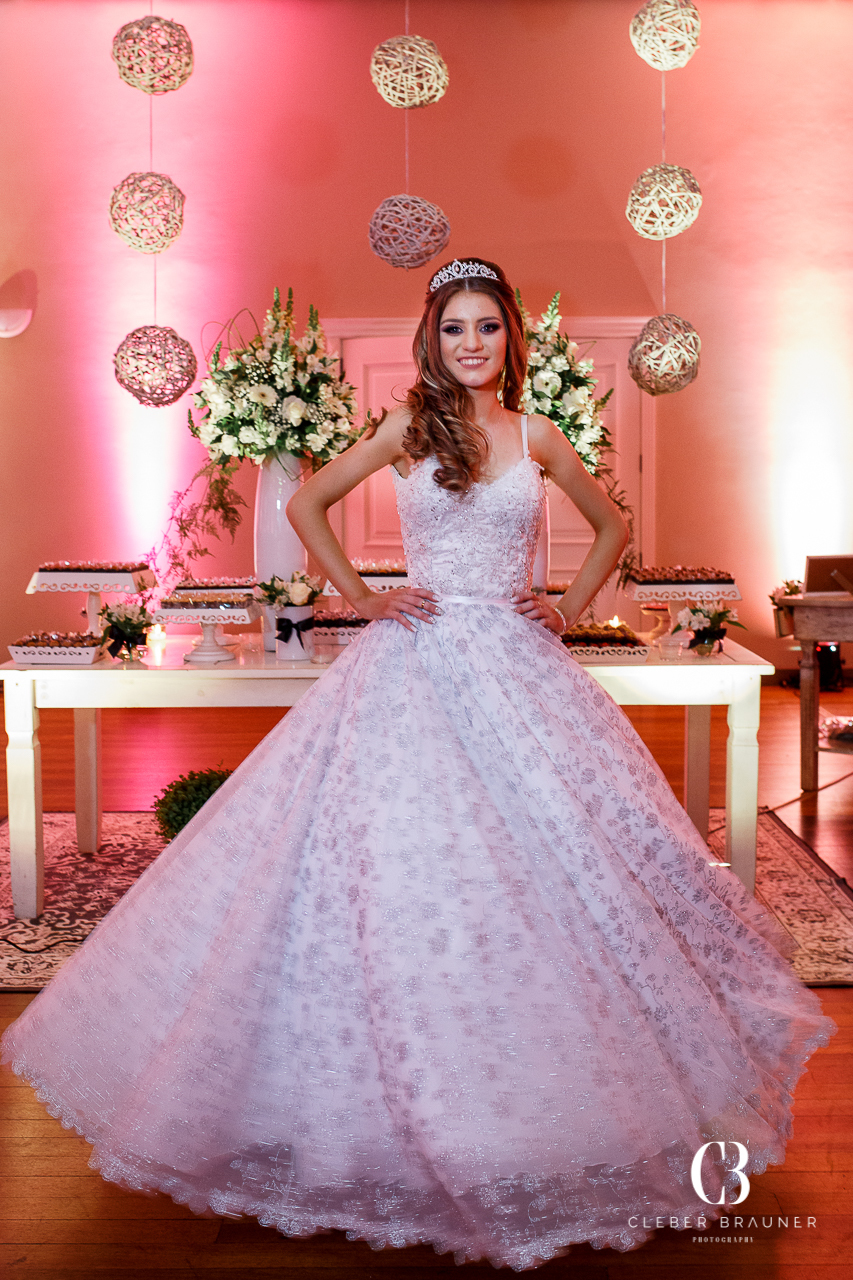 Festa de 15 anos Emilli, realizada em Garibaldi - Rs,linda debutante, Festa na Familia Giovanaz, São de Beleza da Elaine,fotografo Cleber Brauner