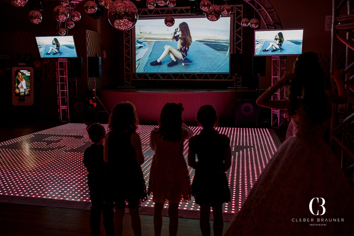 Festa de 15 anos Emilli, realizada em Garibaldi - Rs,linda debutante, Festa na Familia Giovanaz, São de Beleza da Elaine,fotografo Cleber Brauner