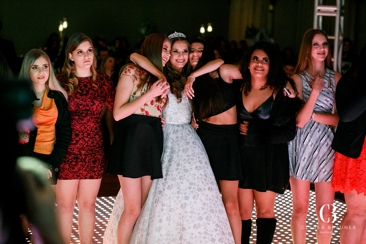Festa de 15 anos Emilli, linda debutante, Familia Giovanaz, fotografo Cleber Brauner