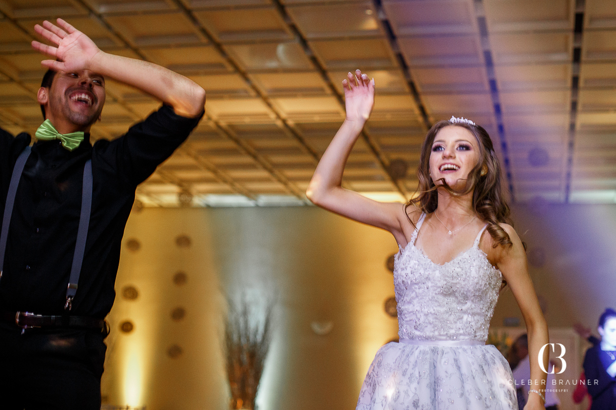 Festa de 15 anos Emilli, linda debutante, Familia Giovanaz, fotografo Cleber Brauner