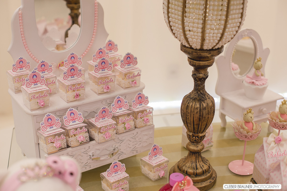 aniversário infantil da querida Rafaela, a fotos foram feitas no salão richesky pelo fotografo de porto alegre Cleber Brauner