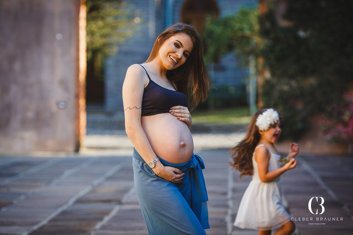 Ensaio gestante realizado na vinícola casa valduga no vale dos vinhedos em Bento Gonçalves. fotografado pelo fotógrafo de casamentos Cleber Brauner