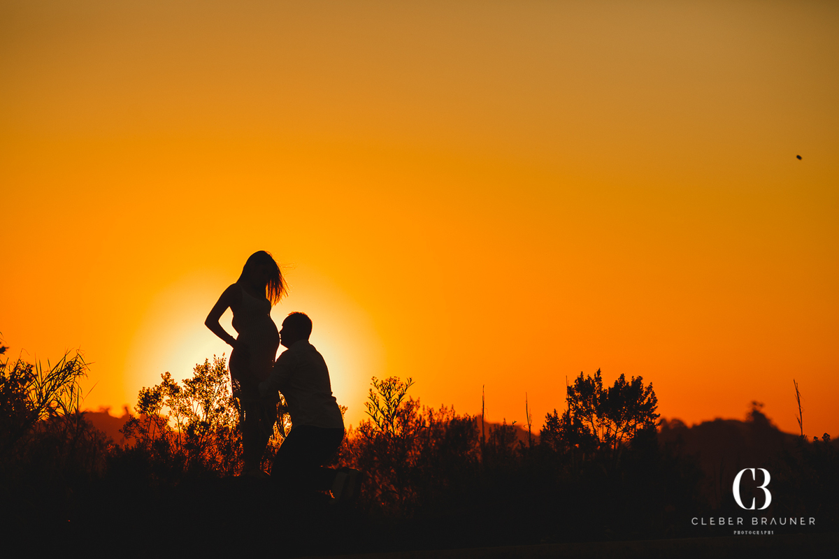 Ensaio gestante realizado na vinícola casa valduga no vale dos vinhedos em Bento Gonçalves. fotografado pelo fotógrafo de casamentos Cleber Brauner