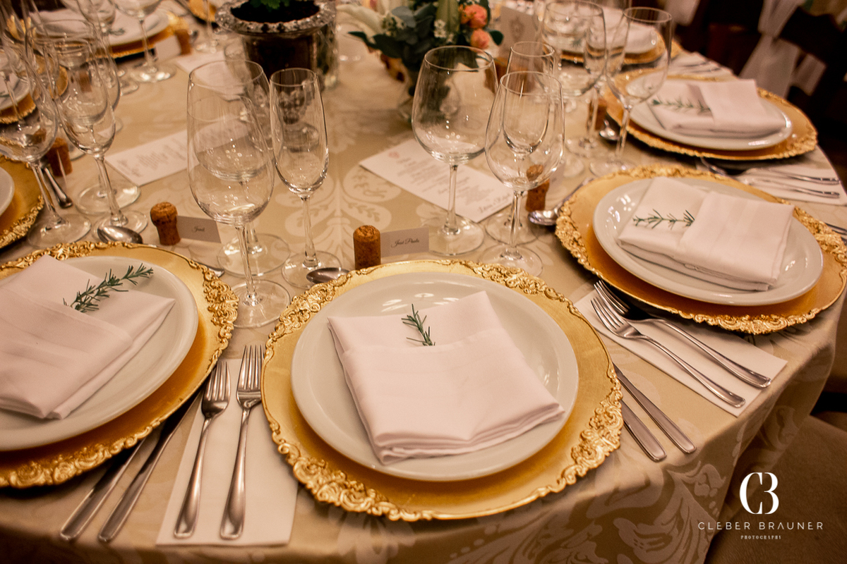 Casamento realizado na Casa Valduga, Vale dos Vinhedos, Bento Gonçalves. Fotos feitas por Cleber Brauner, fotógrafo de Garibaldi, Bento Gonçalves e todo estado do Rio Grande do Sul. Evento realizado em meios aos parreirais