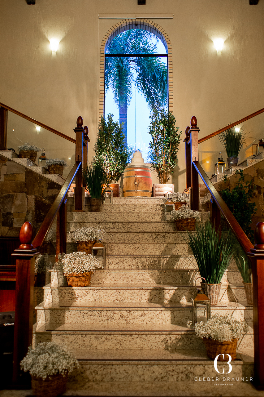 Casamento realizado na Casa Valduga, Vale dos Vinhedos, Bento Gonçalves. Fotos feitas por Cleber Brauner, fotógrafo de Garibaldi, Bento Gonçalves e todo estado do Rio Grande do Sul. Evento realizado em meios aos parreirais