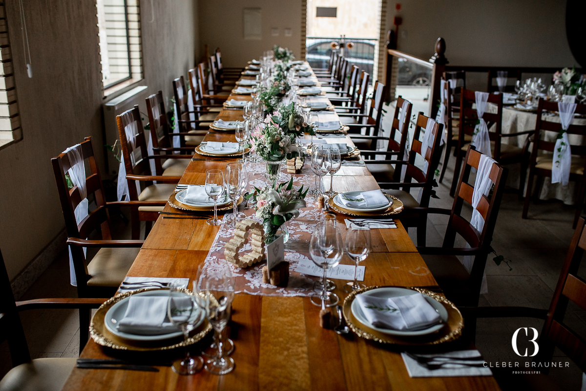 Casamento realizado na Casa Valduga, Vale dos Vinhedos, Bento Gonçalves. Fotos feitas por Cleber Brauner, fotógrafo de Garibaldi, Bento Gonçalves e todo estado do Rio Grande do Sul. Evento realizado em meios aos parreirais
