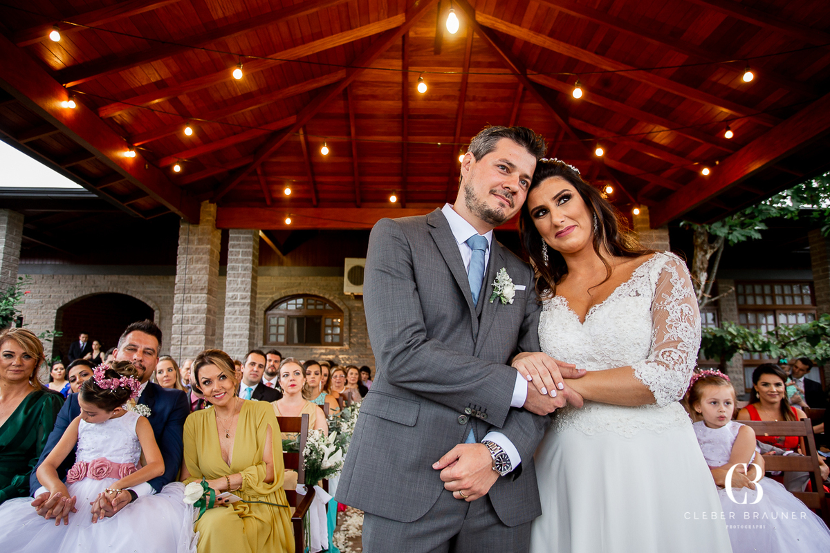 Casamento realizado na Casa Valduga, Vale dos Vinhedos, Bento Gonçalves. Fotos feitas por Cleber Brauner, fotógrafo de Garibaldi, Bento Gonçalves e todo estado do Rio Grande do Sul. Evento realizado em meios aos parreirais