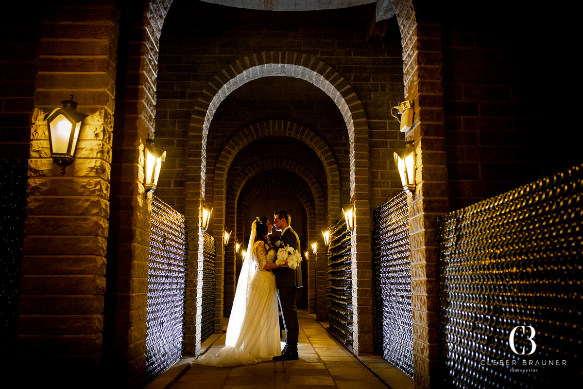Casamento realizado na Casa Valduga, Vale dos Vinhedos, Bento Gonçalves. Fotos feitas por Cleber Brauner, fotógrafo de Garibaldi, Bento Gonçalves e todo estado do Rio Grande do Sul. Evento realizado em meios aos parreirais
