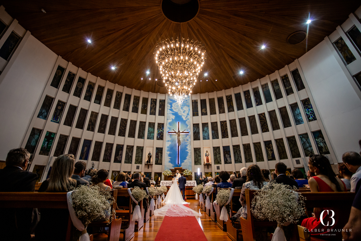 Casamento fotografado pelo fotógrafo Cleber Brauner, na cidade de Bento Gonçalves. Cerimonia realizada na Igreja São Bento e a recepção no Clube São Bento, cidade de Bento Gonçalves, Rio Grande do Sul