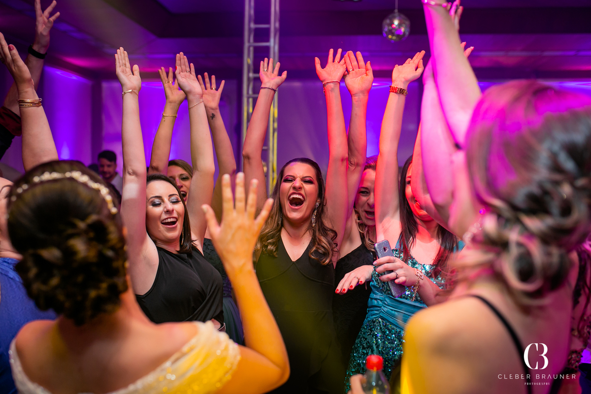 Casamento fotografado pelo fotógrafo Cleber Brauner, na cidade de Bento Gonçalves. Cerimonia realizada na Igreja São Bento e a recepção no Clube São Bento, cidade de Bento Gonçalves, Rio Grande do Sul