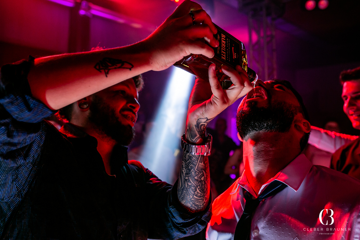 Casamento fotografado pelo fotógrafo Cleber Brauner, na cidade de Bento Gonçalves. Cerimonia realizada na Igreja São Bento e a recepção no Clube São Bento, cidade de Bento Gonçalves, Rio Grande do Sul