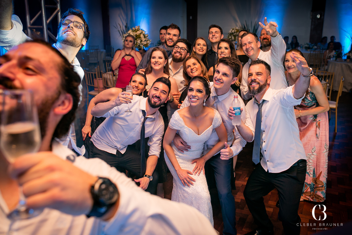 Casamento fotografado pelo fotógrafo Cleber Brauner, na cidade de Bento Gonçalves. Cerimonia realizada na Igreja São Bento e a recepção no Clube São Bento, cidade de Bento Gonçalves, Rio Grande do Sul
