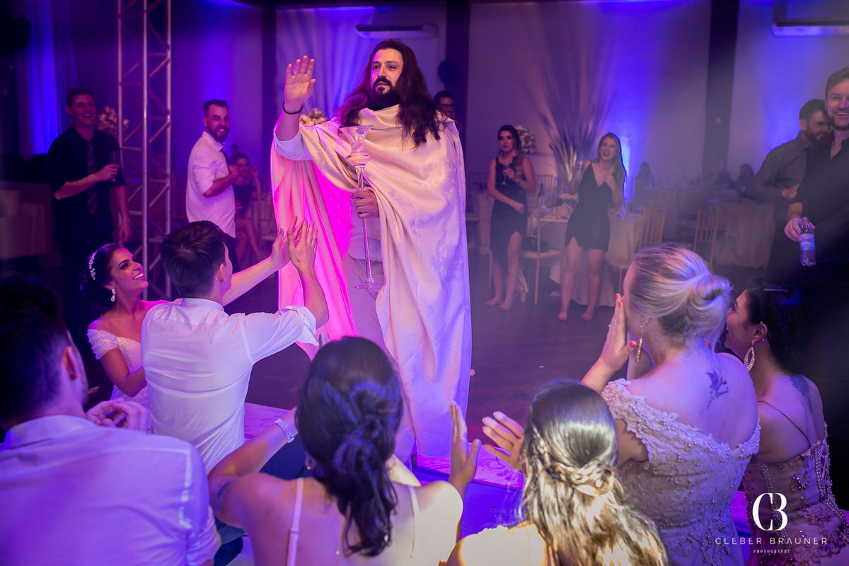 Casamento fotografado pelo fotógrafo Cleber Brauner, na cidade de Bento Gonçalves. Cerimonia realizada na Igreja São Bento e a recepção no Clube São Bento, cidade de Bento Gonçalves, Rio Grande do Sul