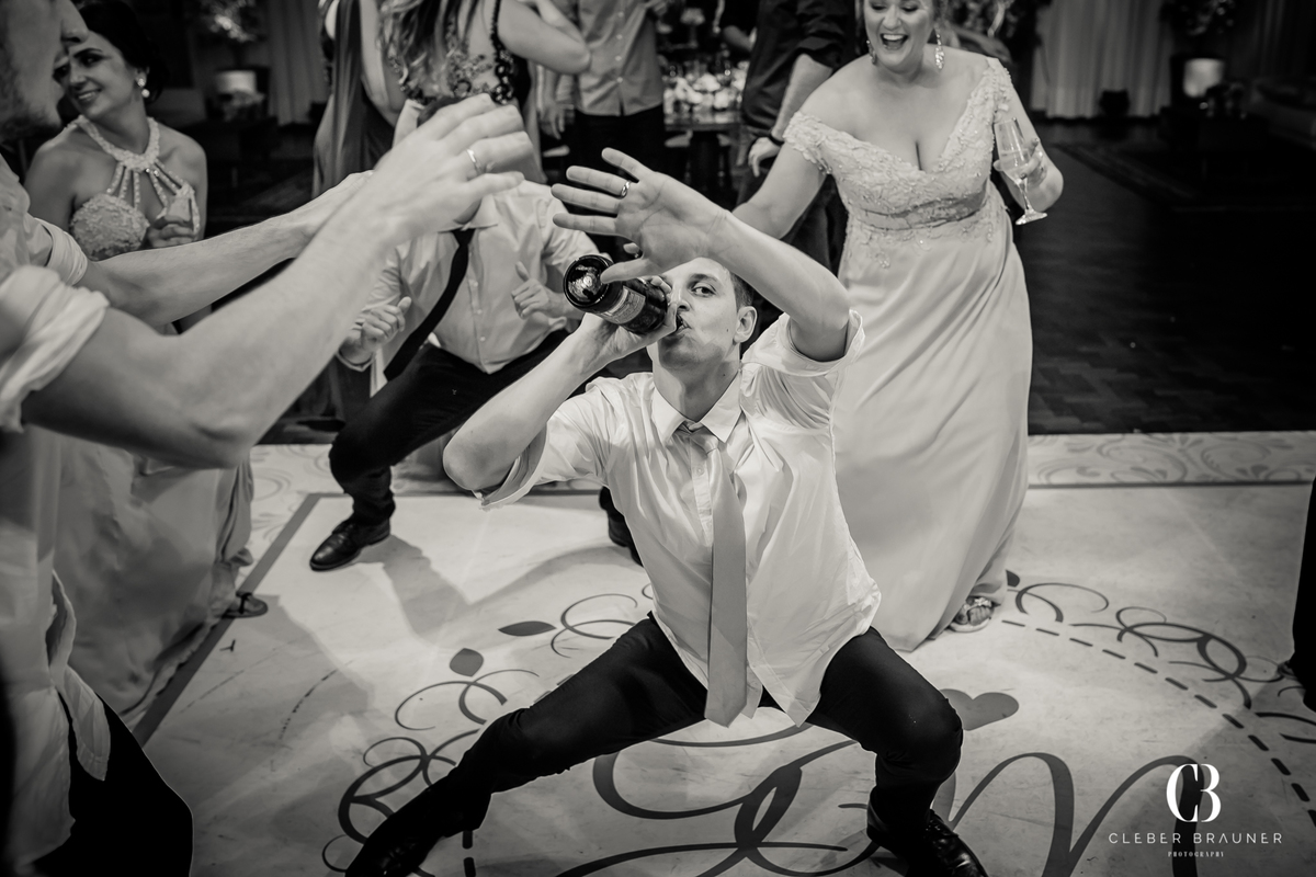 Casamento fotografado pelo fotógrafo Cleber Brauner, na cidade de Bento Gonçalves. Cerimonia realizada na Igreja São Bento e a recepção no Clube São Bento, cidade de Bento Gonçalves, Rio Grande do Sul