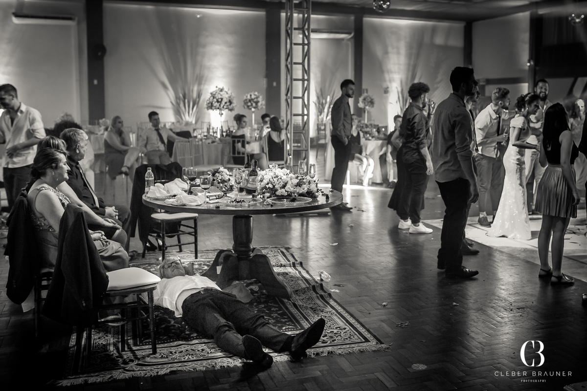Casamento fotografado pelo fotógrafo Cleber Brauner, na cidade de Bento Gonçalves. Cerimonia realizada na Igreja São Bento e a recepção no Clube São Bento, cidade de Bento Gonçalves, Rio Grande do Sul