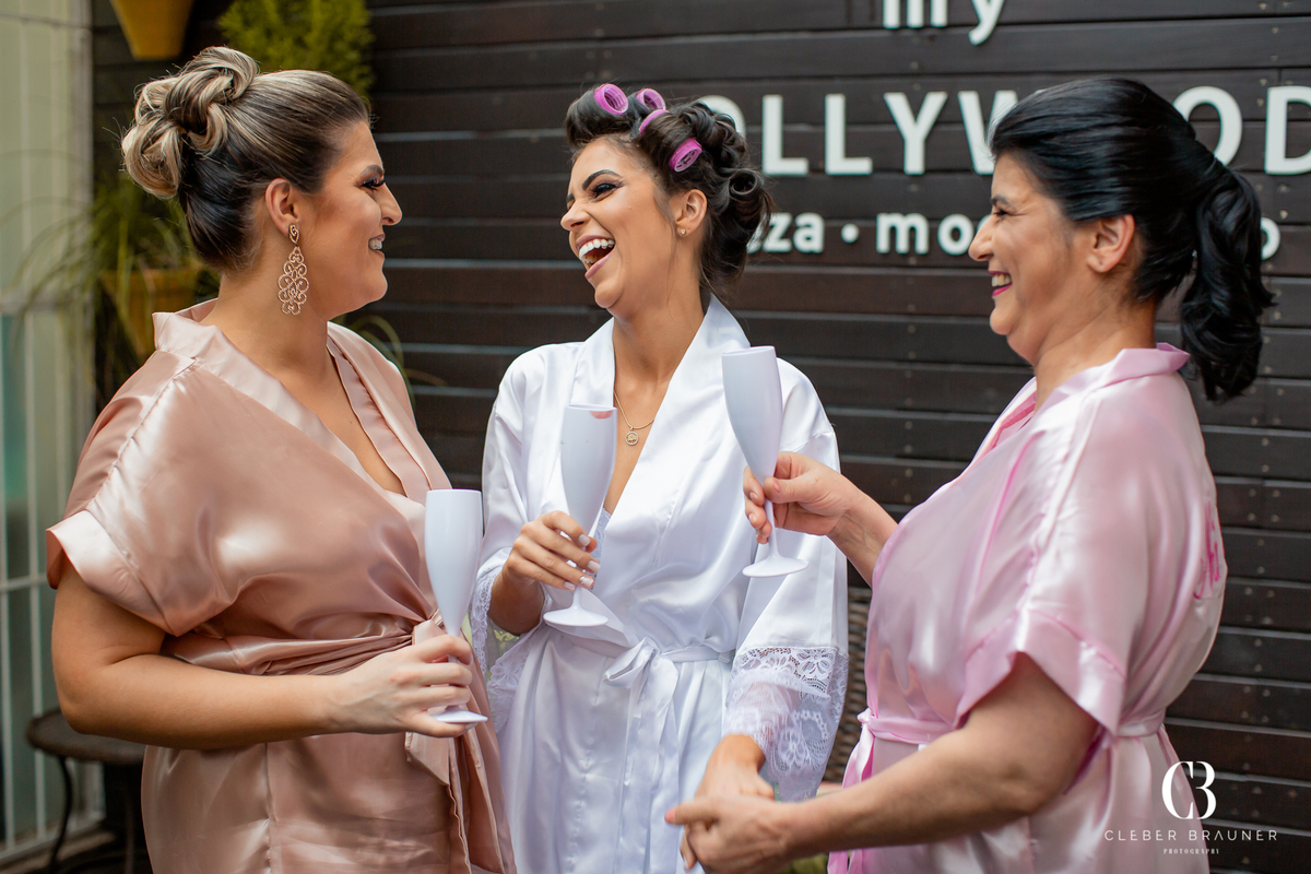 Casamento fotografado pelo fotógrafo Cleber Brauner, na cidade de Bento Gonçalves. Cerimonia realizada na Igreja São Bento e a recepção no Clube São Bento, cidade de Bento Gonçalves, Rio Grande do Sul