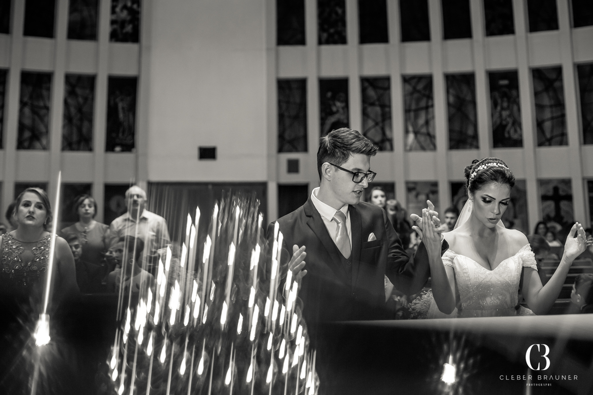 Casamento fotografado pelo fotógrafo Cleber Brauner, na cidade de Bento Gonçalves. Cerimonia realizada na Igreja São Bento e a recepção no Clube São Bento, cidade de Bento Gonçalves, Rio Grande do Sul