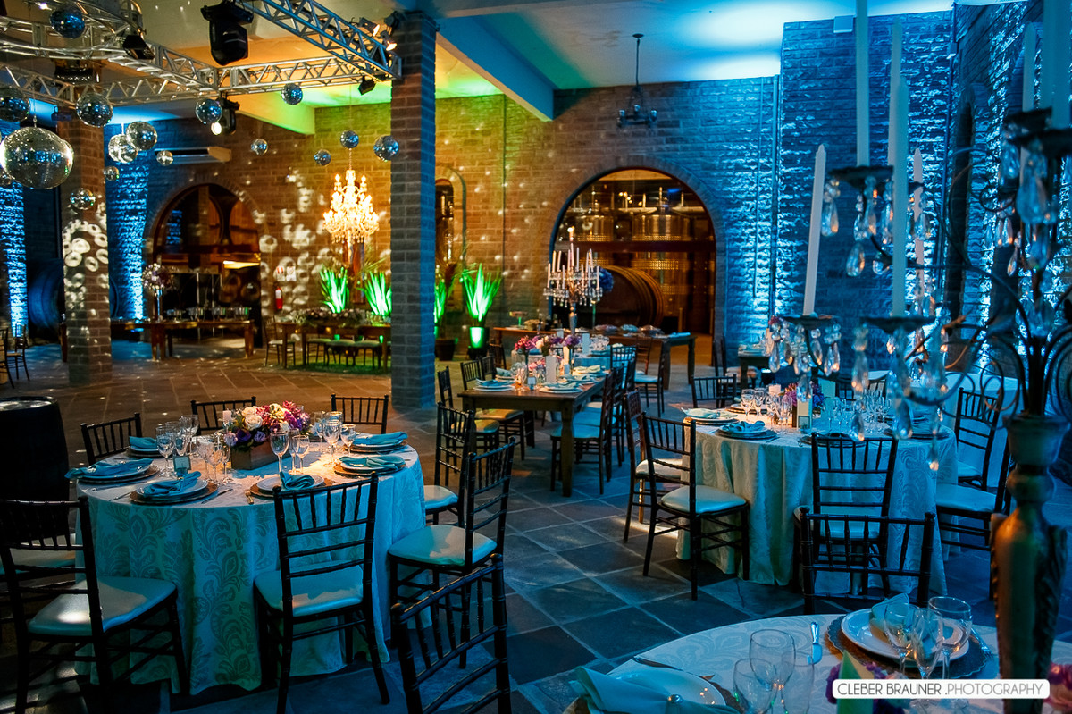 Lindo casamento fotografado na VinicolaCave de Pedra, em Bento Gonçalves na Serra Gaucha, pelo fotógrafo de casamento de Garibaldi Cleber Brauner.