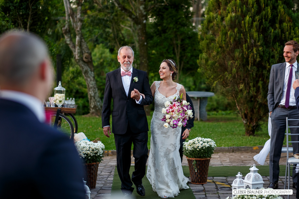 Lindo casamento fotografado na VinicolaCave de Pedra, em Bento Gonçalves na Serra Gaucha, pelo fotógrafo de casamento de Garibaldi Cleber Brauner.