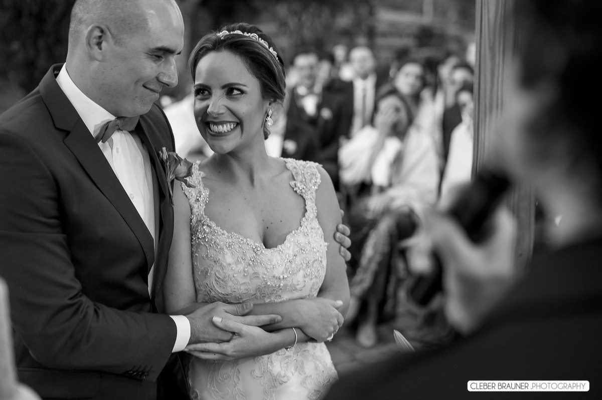 Lindo casamento fotografado na VinicolaCave de Pedra, em Bento Gonçalves na Serra Gaucha, pelo fotógrafo de casamento de Garibaldi Cleber Brauner.