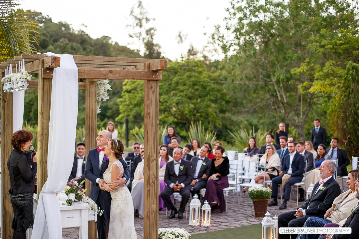 Lindo casamento fotografado na VinicolaCave de Pedra, em Bento Gonçalves na Serra Gaucha, pelo fotógrafo de casamento de Garibaldi Cleber Brauner.