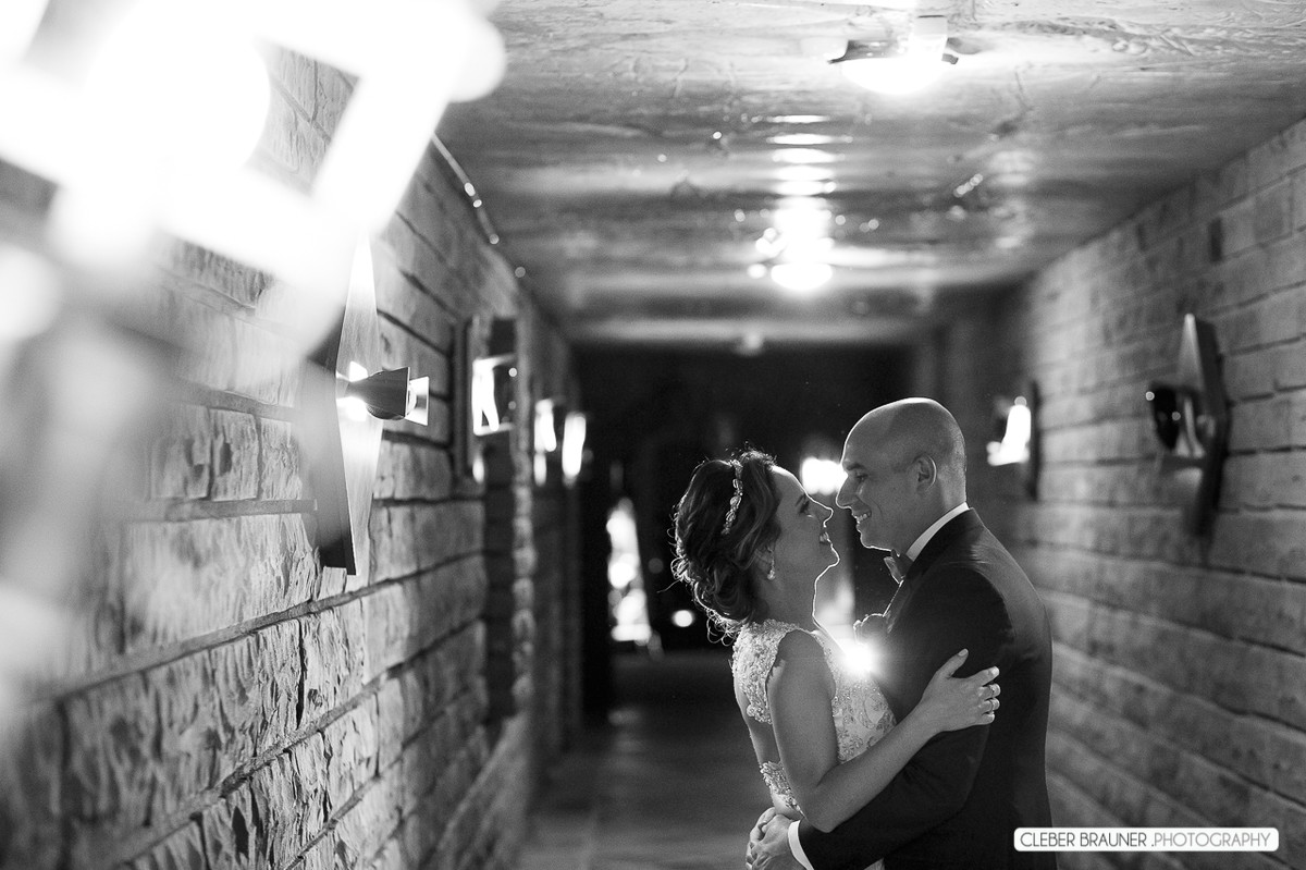 Lindo casamento fotografado na VinicolaCave de Pedra, em Bento Gonçalves na Serra Gaucha, pelo fotógrafo de casamento de Garibaldi Cleber Brauner.