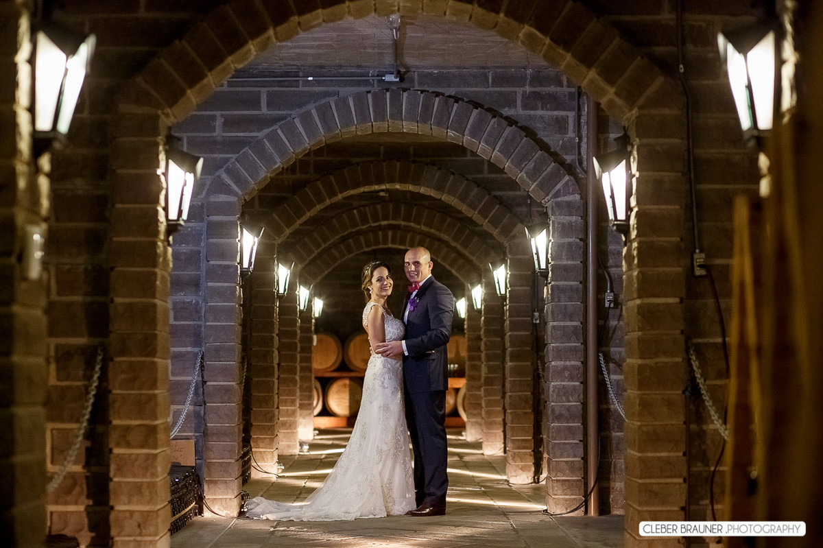 Lindo casamento fotografado na VinicolaCave de Pedra, em Bento Gonçalves na Serra Gaucha, pelo fotógrafo de casamento de Garibaldi Cleber Brauner.