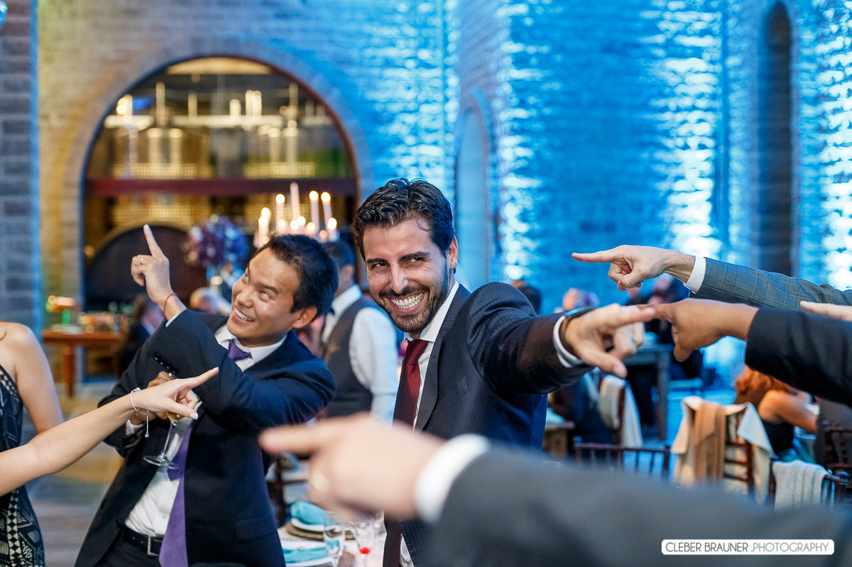 Lindo casamento fotografado na VinicolaCave de Pedra, em Bento Gonçalves na Serra Gaucha, pelo fotógrafo de casamento de Garibaldi Cleber Brauner.