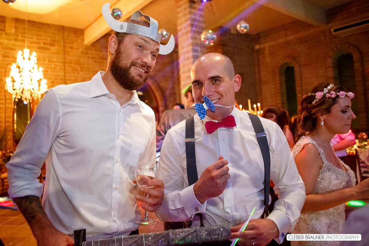 Lindo casamento fotografado na VinicolaCave de Pedra, em Bento Gonçalves na Serra Gaucha, pelo fotógrafo de casamento de Garibaldi Cleber Brauner.