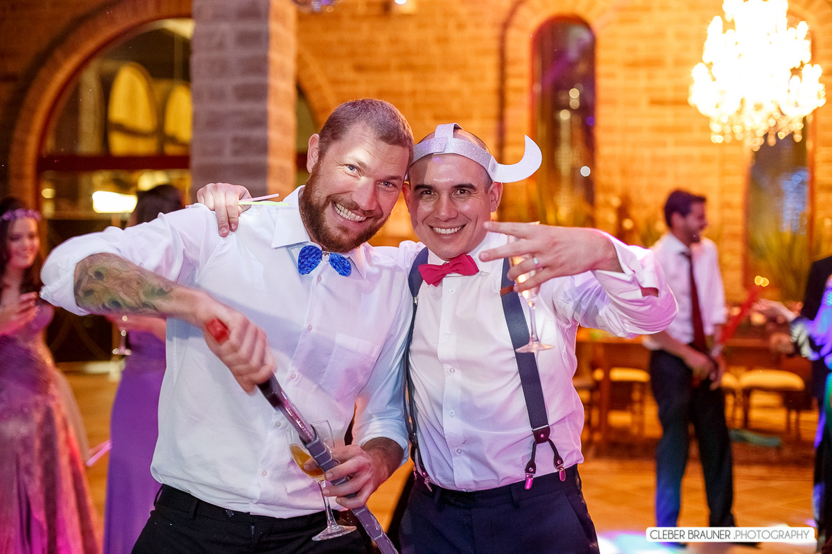 Lindo casamento fotografado na VinicolaCave de Pedra, em Bento Gonçalves na Serra Gaucha, pelo fotógrafo de casamento de Garibaldi Cleber Brauner.