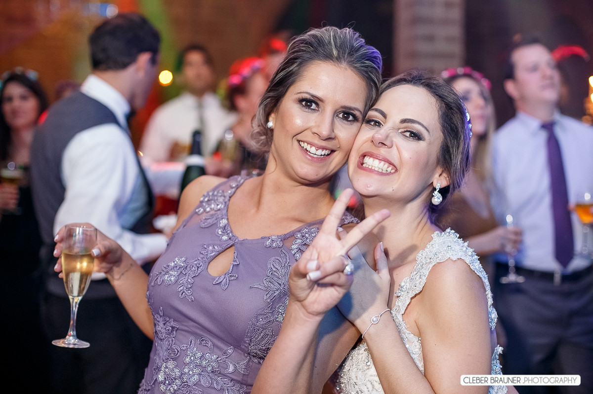 Lindo casamento fotografado na VinicolaCave de Pedra, em Bento Gonçalves na Serra Gaucha, pelo fotógrafo de casamento de Garibaldi Cleber Brauner.