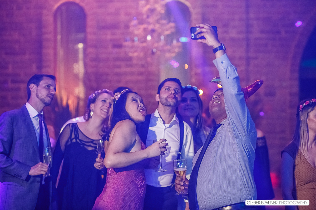 Lindo casamento fotografado na VinicolaCave de Pedra, em Bento Gonçalves na Serra Gaucha, pelo fotógrafo de casamento de Garibaldi Cleber Brauner.