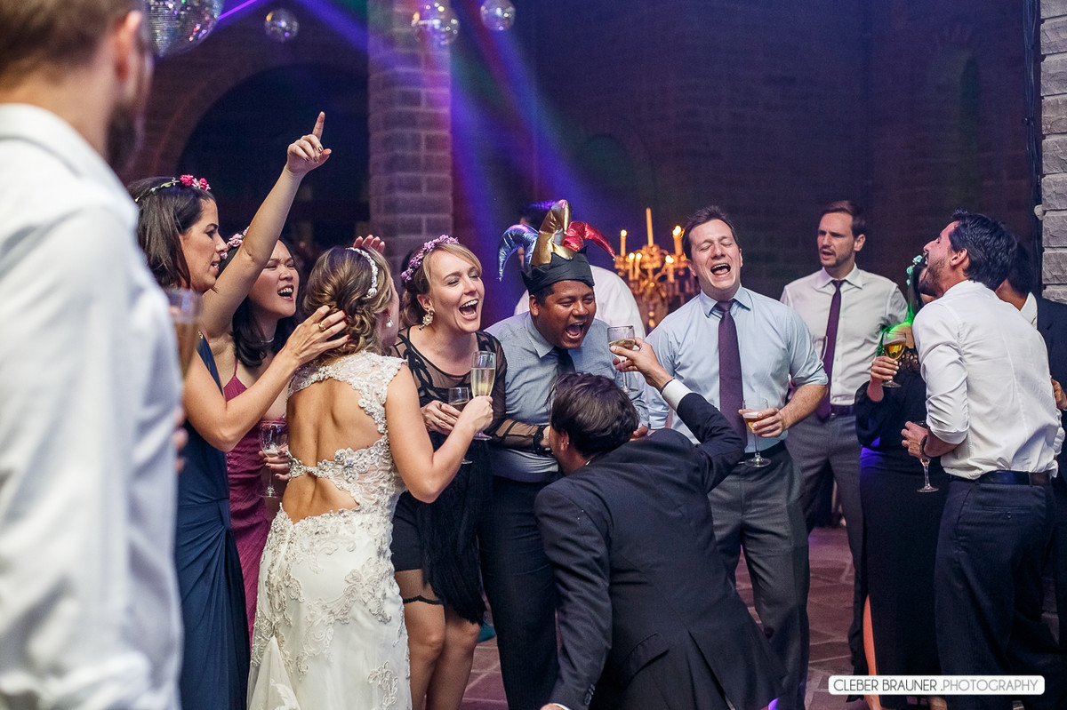 Lindo casamento fotografado na VinicolaCave de Pedra, em Bento Gonçalves na Serra Gaucha, pelo fotógrafo de casamento de Garibaldi Cleber Brauner.