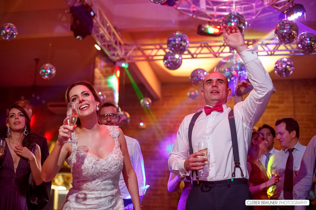 Lindo casamento fotografado na VinicolaCave de Pedra, em Bento Gonçalves na Serra Gaucha, pelo fotógrafo de casamento de Garibaldi Cleber Brauner.