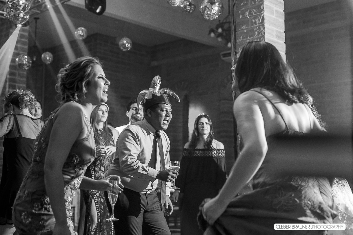 Lindo casamento fotografado na VinicolaCave de Pedra, em Bento Gonçalves na Serra Gaucha, pelo fotógrafo de casamento de Garibaldi Cleber Brauner.