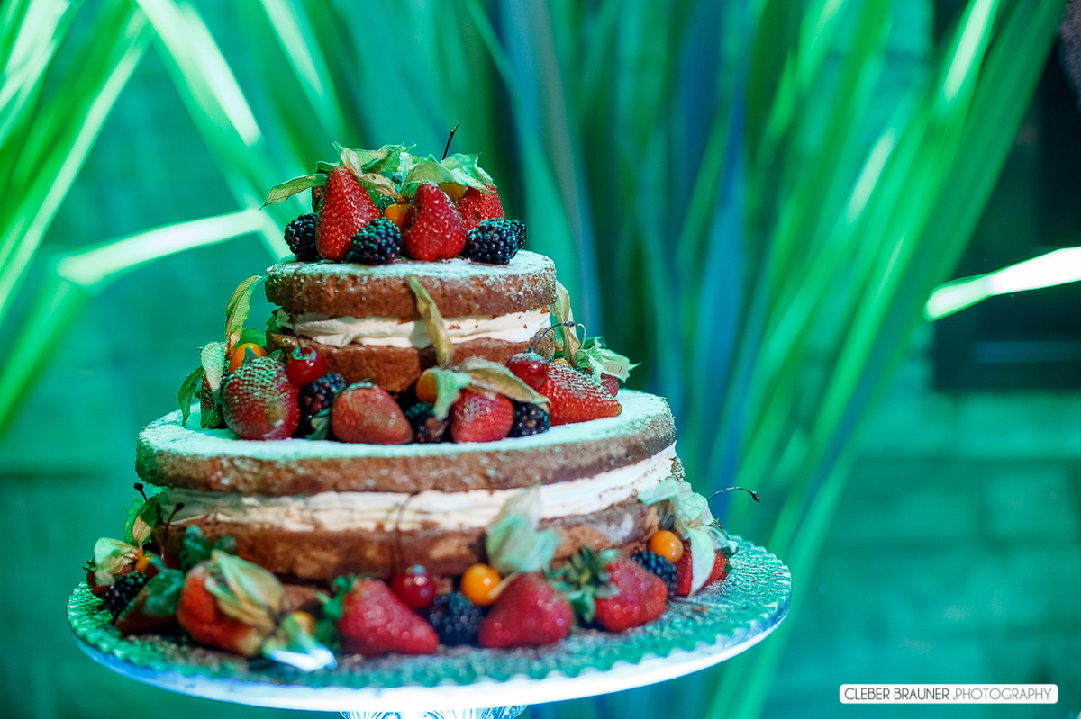 Lindo casamento fotografado na VinicolaCave de Pedra, em Bento Gonçalves na Serra Gaucha, pelo fotógrafo de casamento de Garibaldi Cleber Brauner.