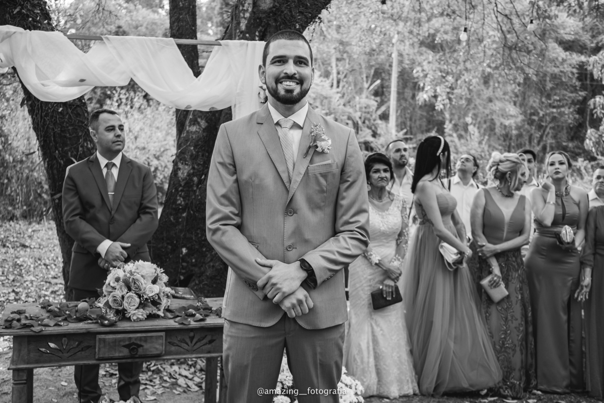 Casamento no espaço Sítio Florentino da Giovanna e do Maiko 